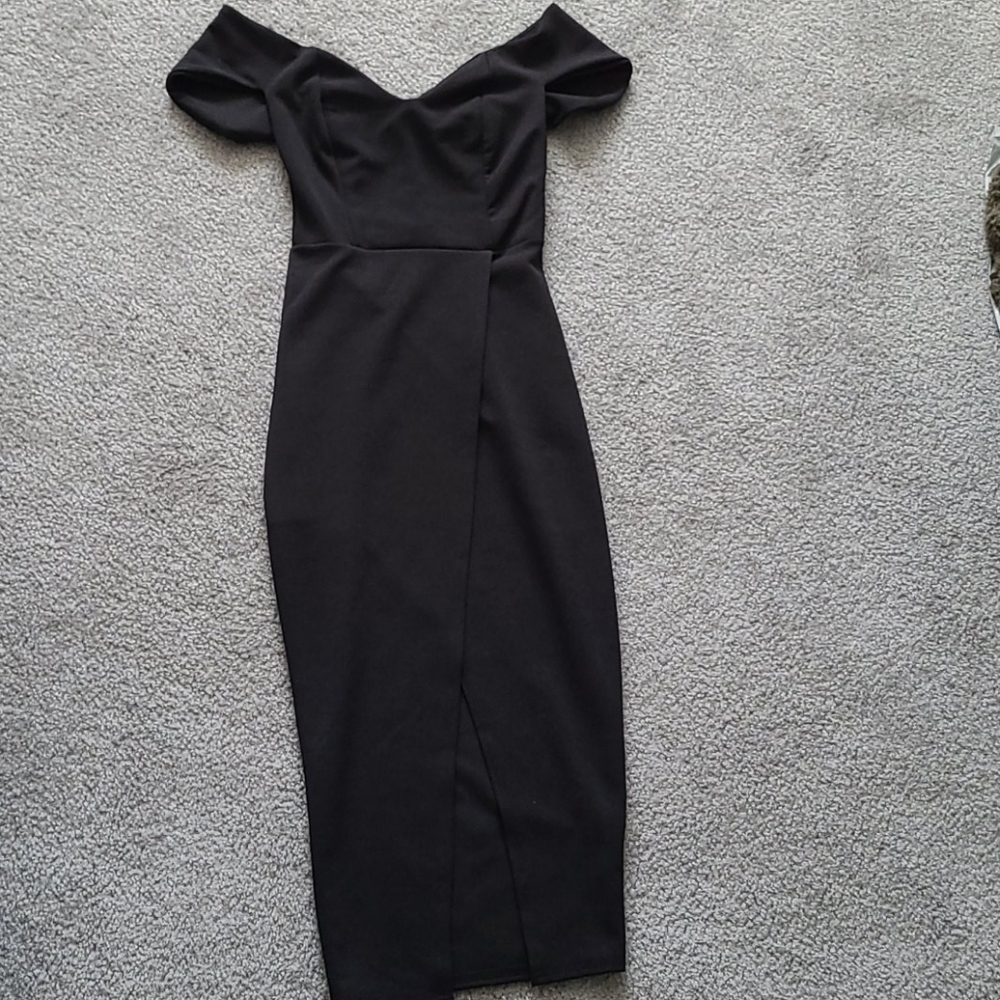 Boohoo Off the Shoulder Midi Dress